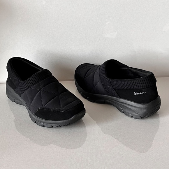 Skechers Easy Going New Road Nylon Water Repellent Slip- Ons - Picture 2 of 6